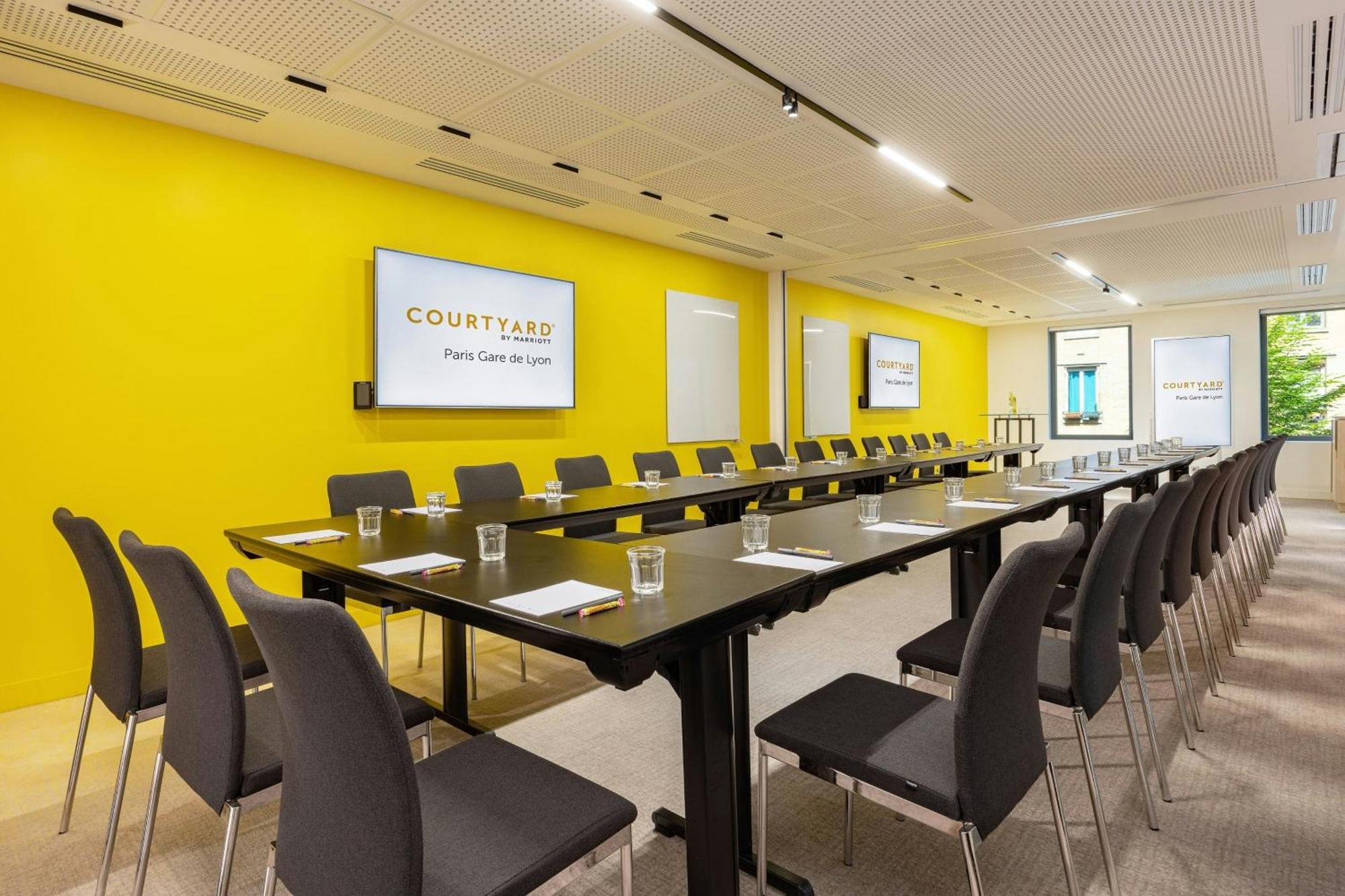 Courtyard By Marriott Gare De Lyon Hotel Parijs