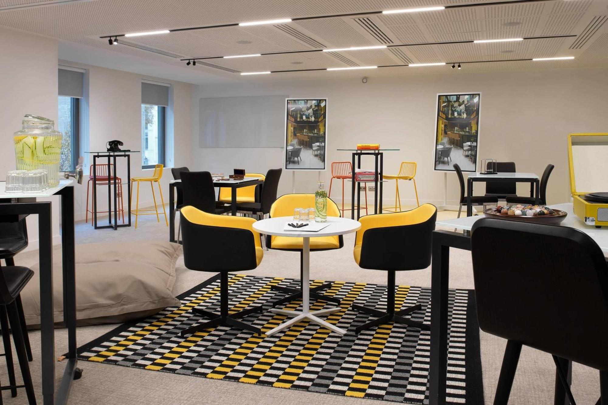 Courtyard By Marriott Gare De Lyon Hotel Parijs