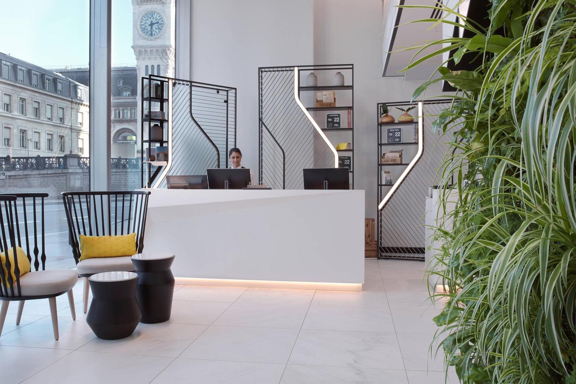 Hotel Courtyard By Marriott Gare De Lyon 4*
